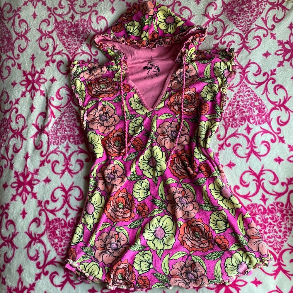 SOLD* Betsey Johnson Beach Towel Cover Up ⛱️